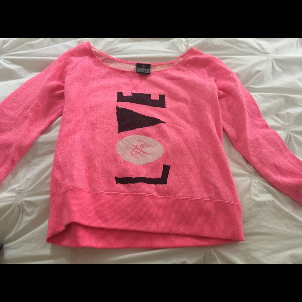 {Not of This World} NWOT Love Sweatshirt